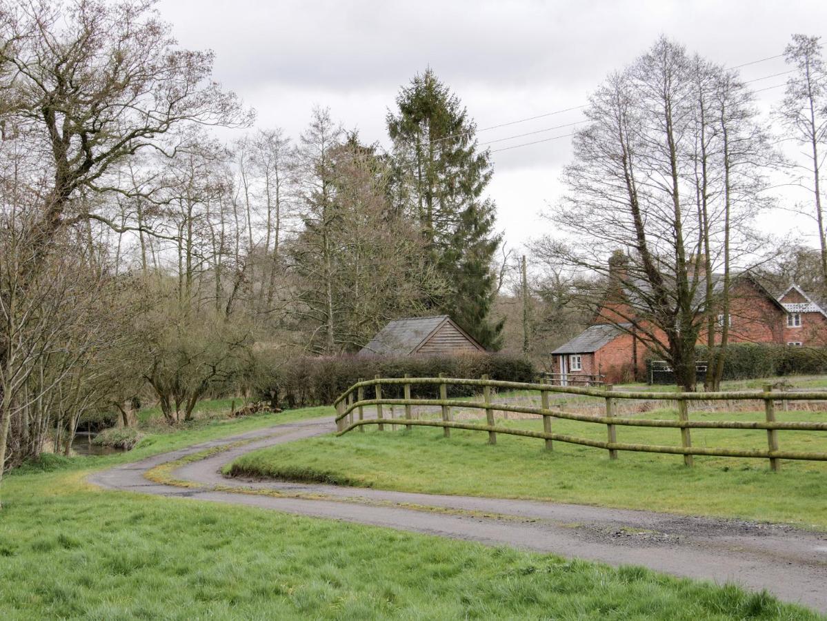 Wolvesacre Mill Cottage Whitchurch  Eksteriør billede